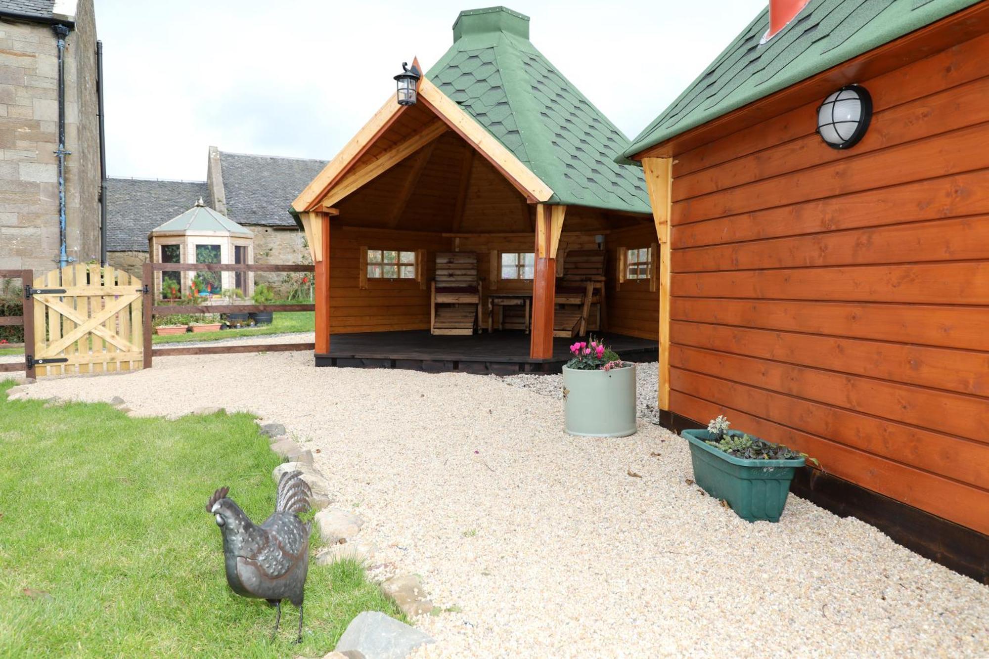 Elsay May Luxury Hot Tub Lodges Exclusively For Couples Over 25Yrs And Dog Friendly Turnberry Exterior photo