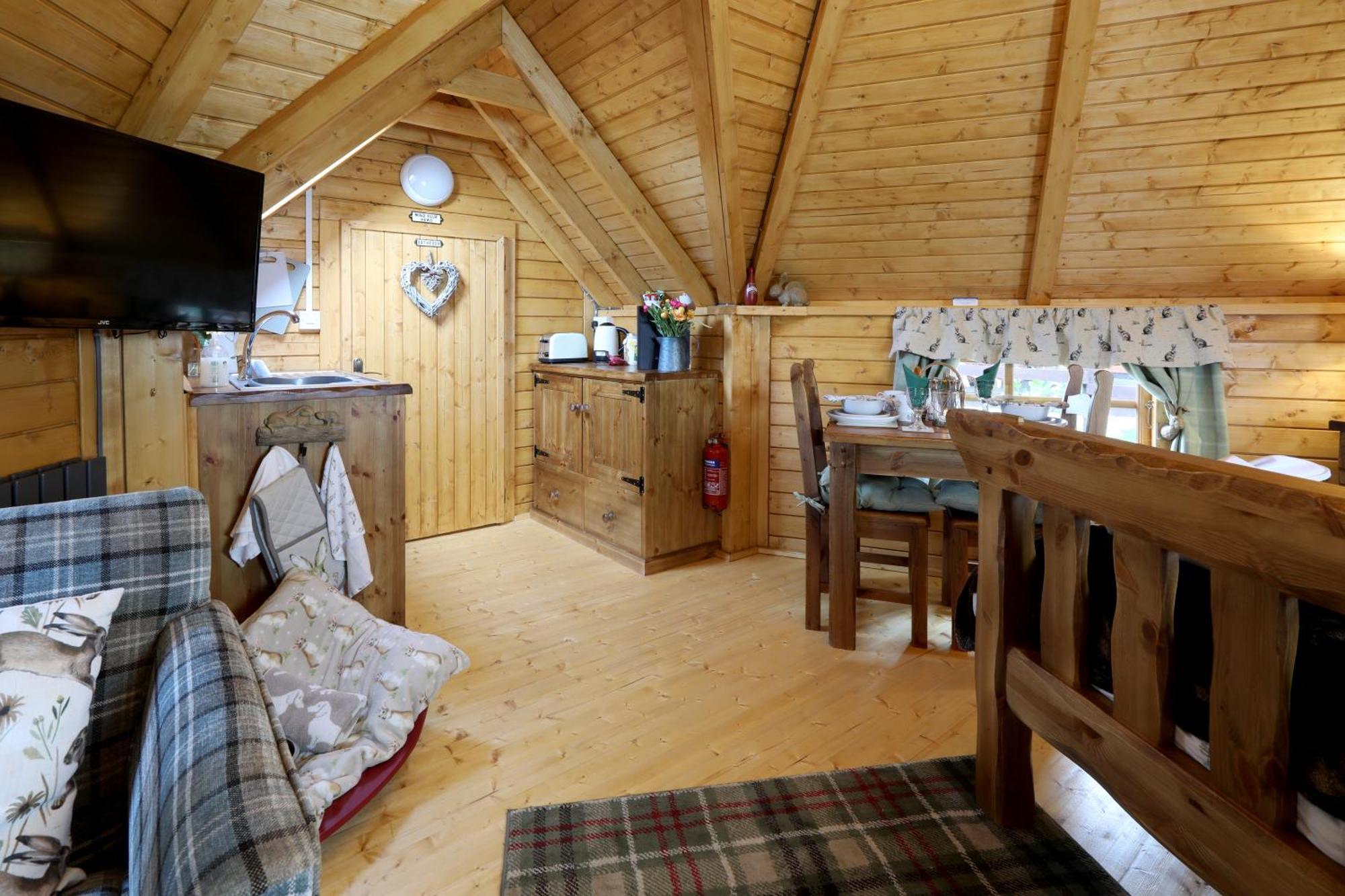 Elsay May Luxury Hot Tub Lodges Exclusively For Couples Over 25Yrs And Dog Friendly Turnberry Exterior photo